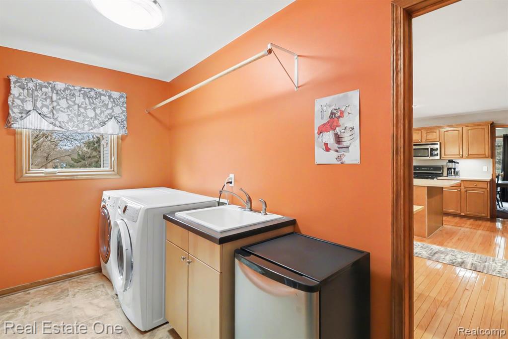 5045 Ashford Road, Clarkston, MI 48348 — Photo 18