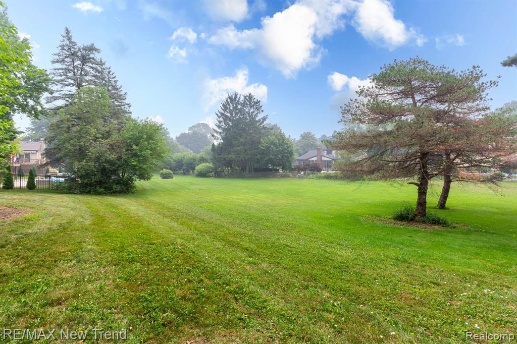 48775 Harvest Drive, Plymouth, MI 48170 — Photo 37