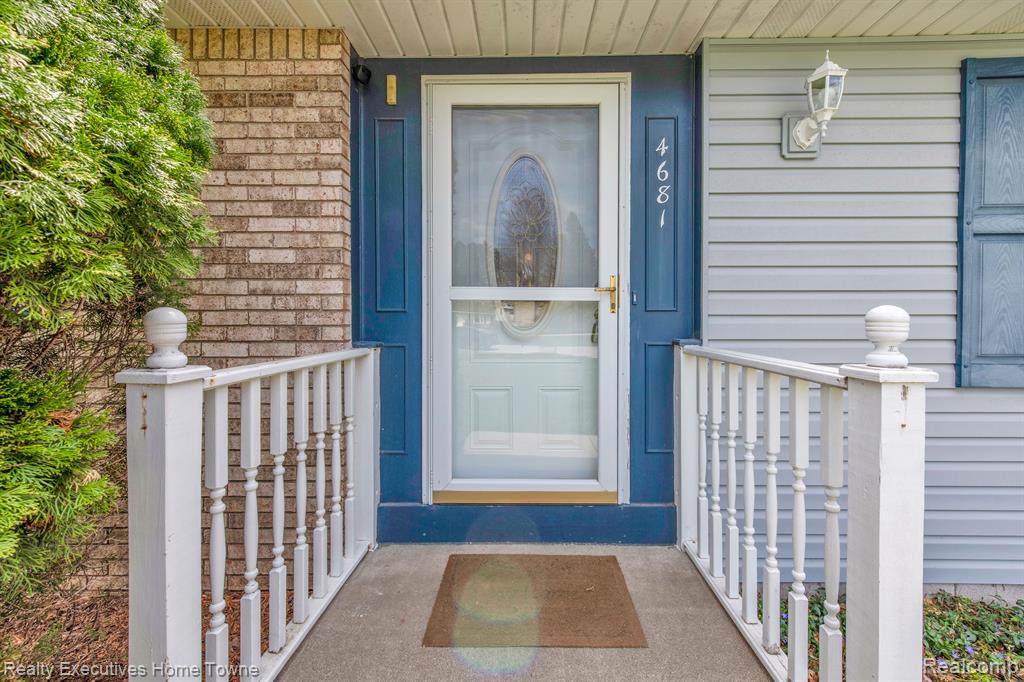 4681 BUCKINGHAM Drive, Port Huron, MI 48060 — Photo 21