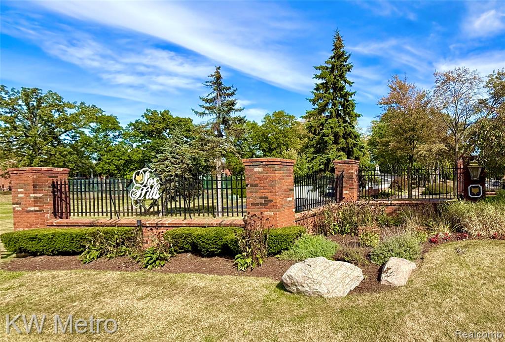 480 Fox Hills Drive N, 6, Bloomfield Hills, MI 48304 — Photo 4