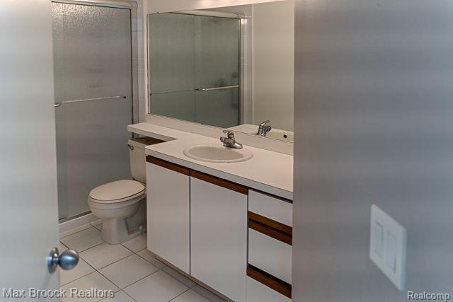 4275 FOXPOINTE Drive, West Bloomfield, MI 48323 — Photo 10