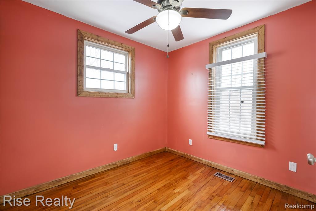 1483 Carman Street, Burton, MI 48529 — Photo 8