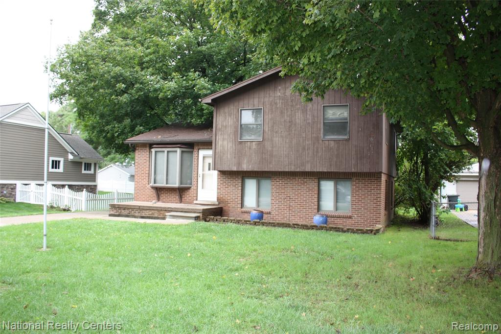 9441 Corinne Street, Plymouth, MI 48170