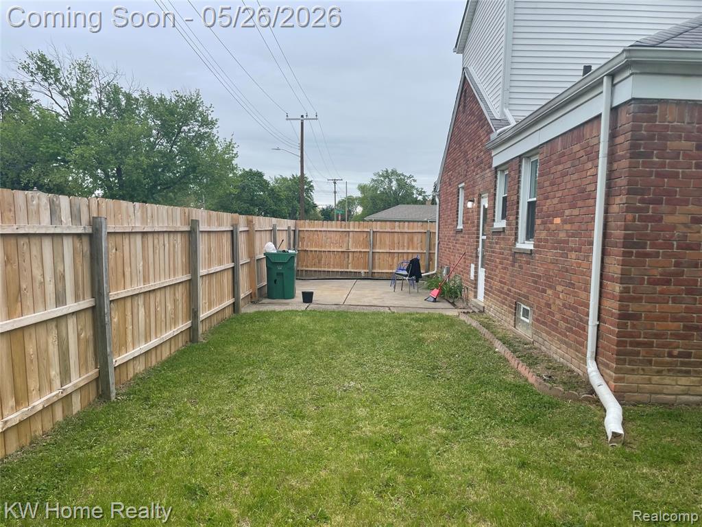 16853 Lincoln Avenue, Eastpointe, MI 48021 — Photo 24