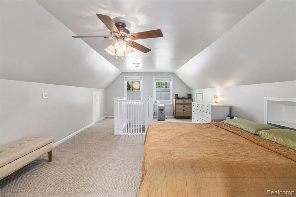 915 N Altadena Avenue, Royal Oak, MI 48067 — Photo 11