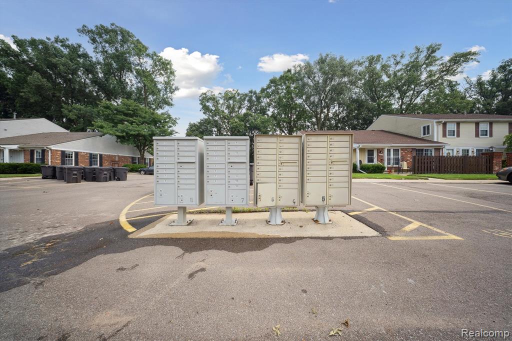 39559 Old Dominion Drive, Clinton Twp, MI 48038 — Photo 24