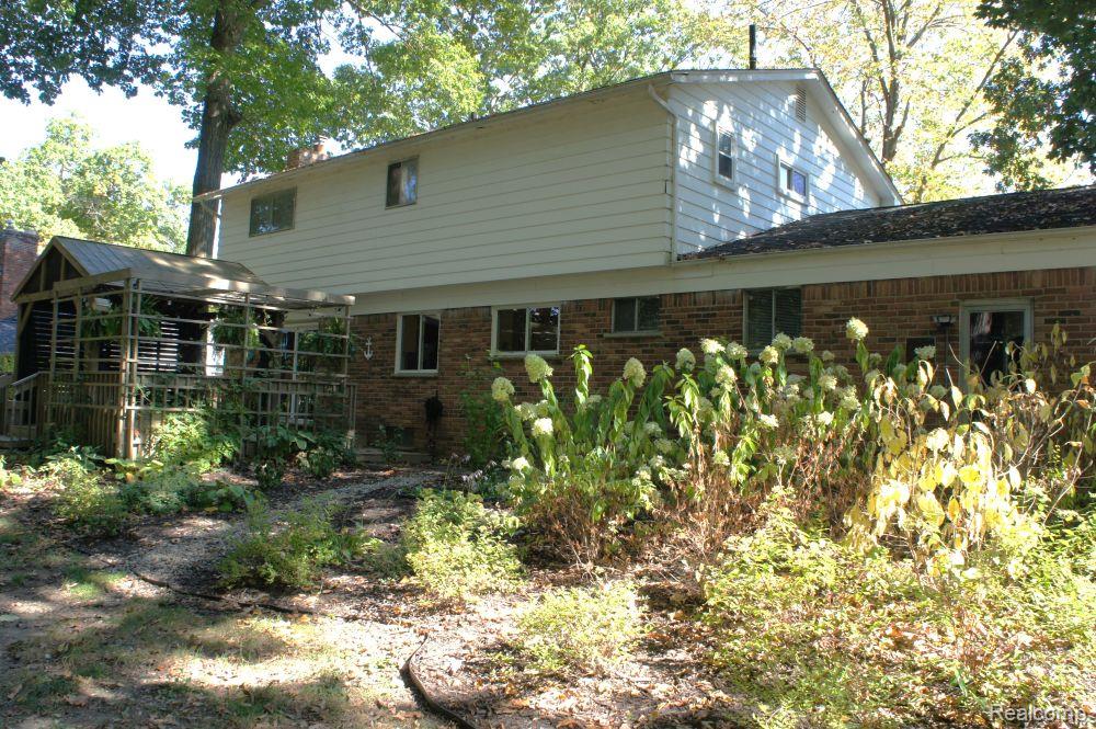 4619 Curtis Lane, Clarkston, MI — Photo 26