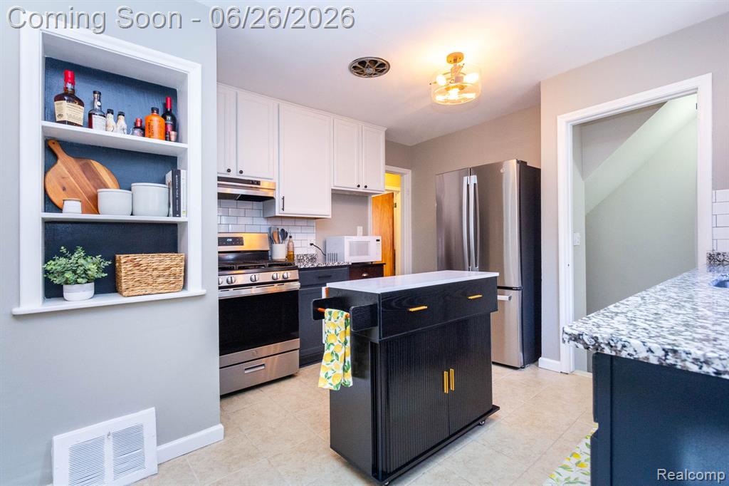 9290 Niver Avenue, Allen Park, MI 48101 — Photo 15