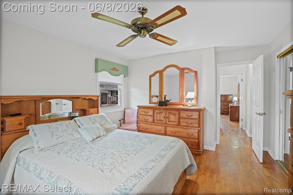 1333 Hidden Oaks Court, Flint, MI 48507 — Photo 13