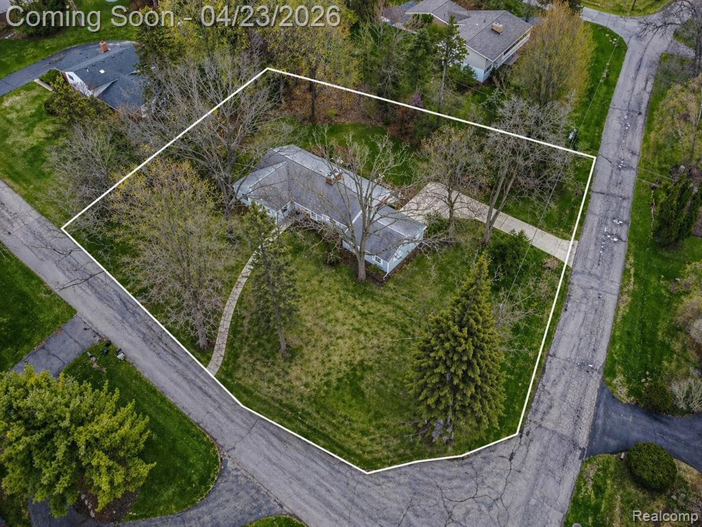 1895 West Bend Drive, Bloomfield Hills, MI 48302 — Photo 45