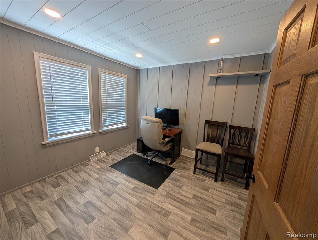 4010 Reynolds Street, Flint, MI 48532 — Photo 17