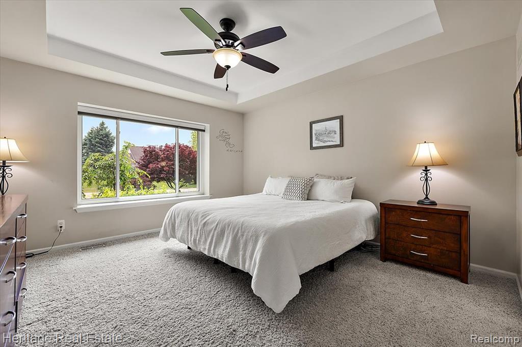 624 Glenmoor Drive, Oxford, MI 48371 — Photo 15