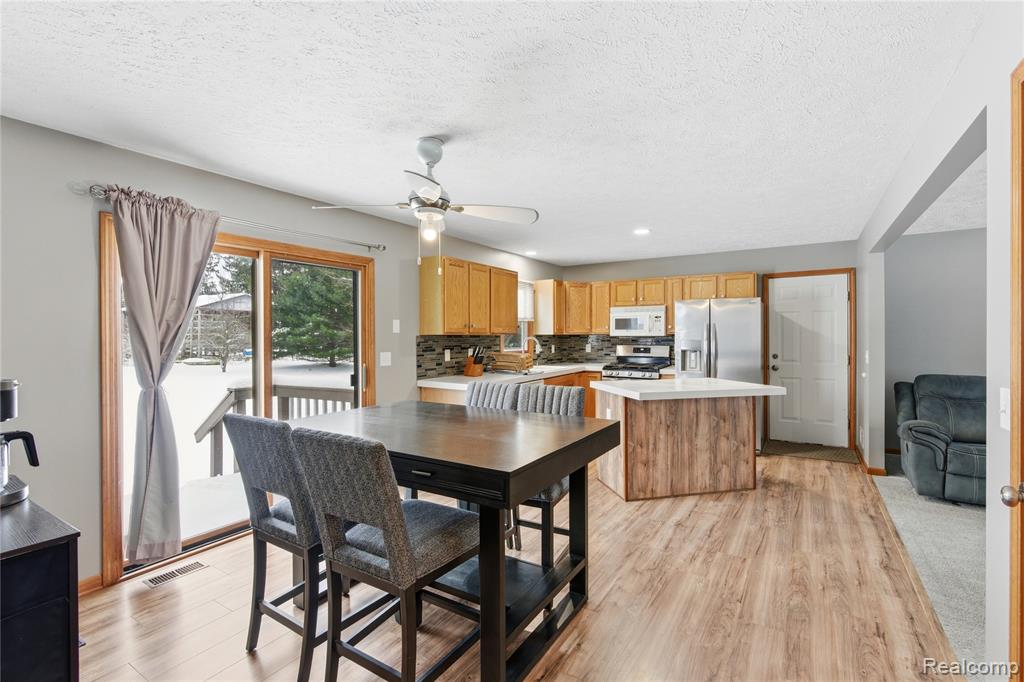 9457 Hollister Road, Laingsburg, MI 48848 — Photo 12