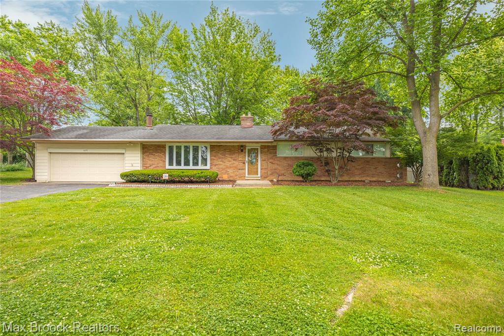6695 Lahser Road, Bloomfield Hills, MI — Photo 3