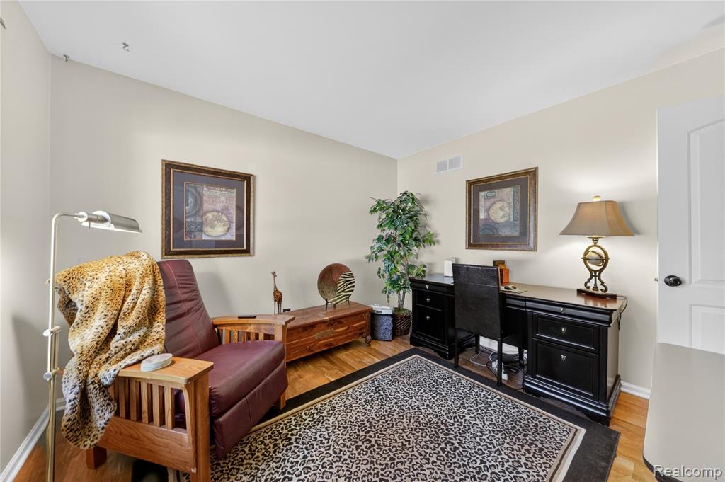 44570 Ridgefield Road, Canton, MI 48188 — Photo 15