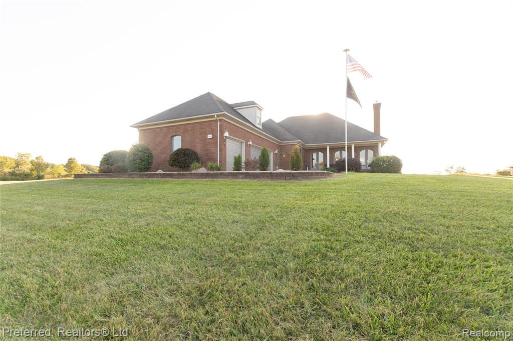 9769 Fawnwood Drive, Carleton, MI 48117 — Photo 2