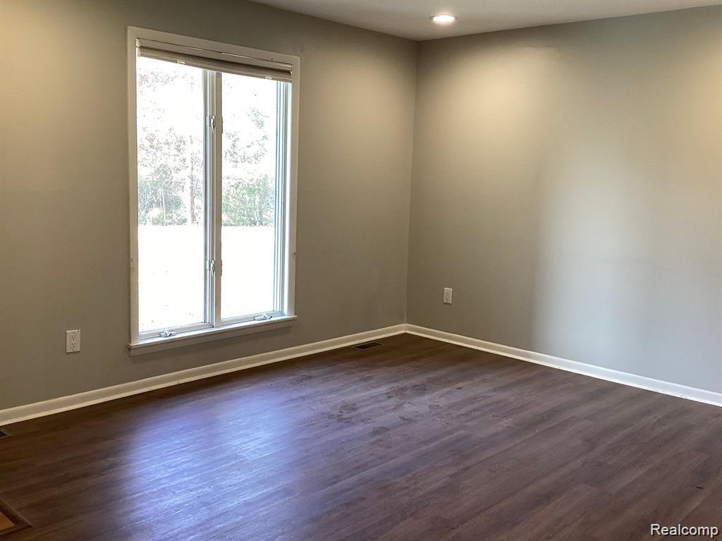 7491 PINCKNEY Road, Pinckney, MI 48169 — Photo 5