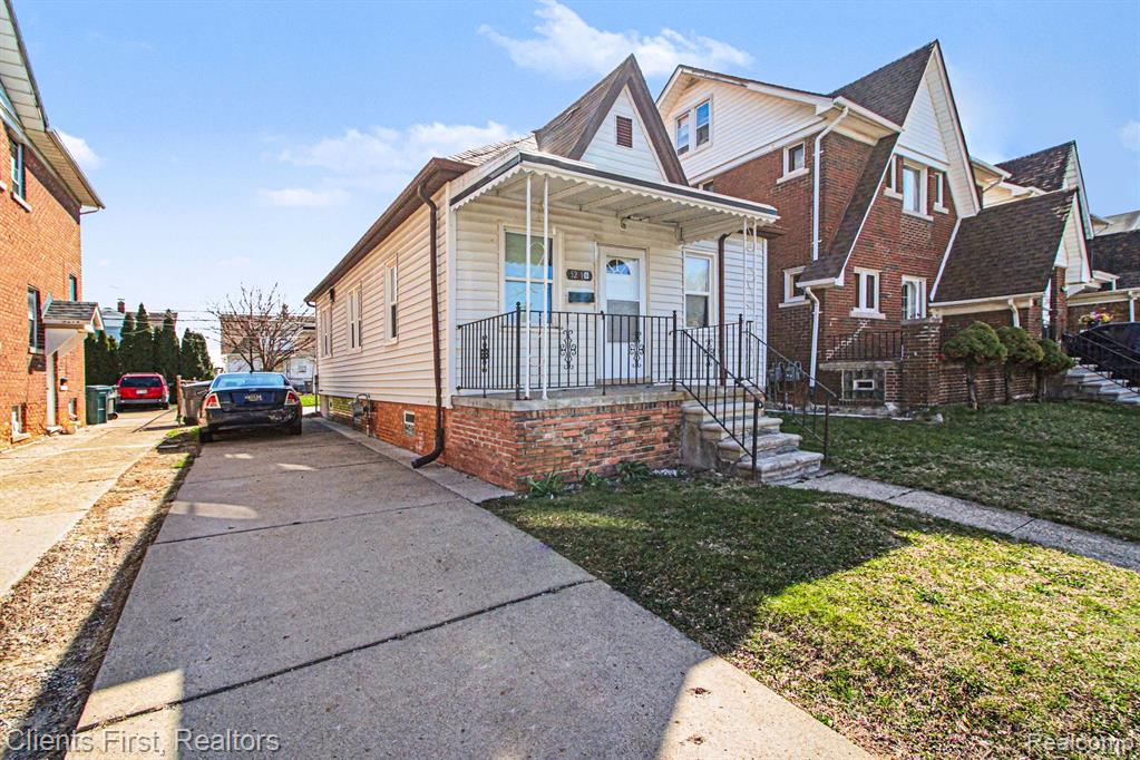 5210 Middlesex Street, Dearborn, MI 48126 — Photo 3