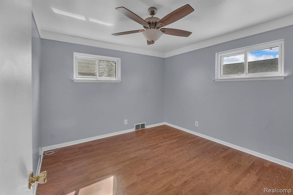 425 CLEVELAND Avenue, Lincoln Park, MI 48146 — Photo 7