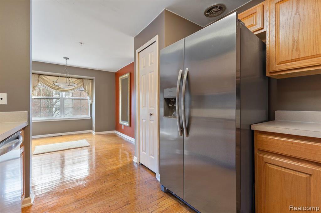 17036 FARMINGTON Road, Livonia, MI 48154 — Photo 18