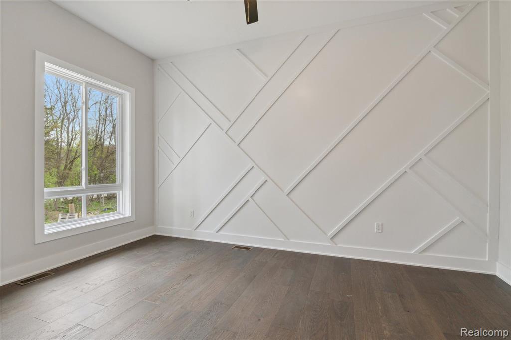 9 ANNANDALE, Leonard, MI 48367 — Photo 10