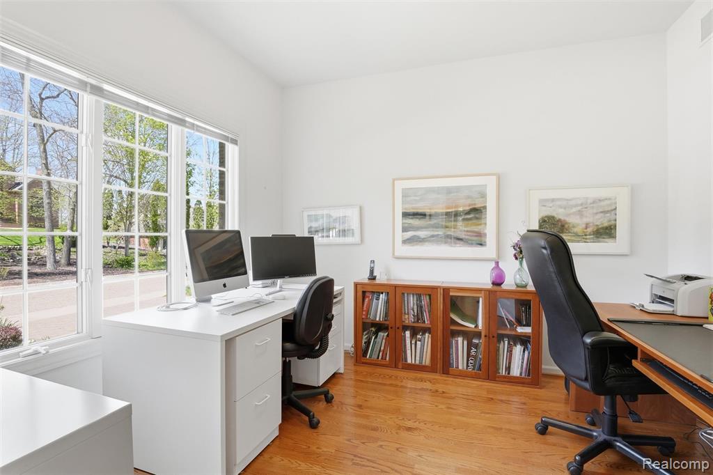 628 Green Road, Ann Arbor, MI 48105 — Photo 14