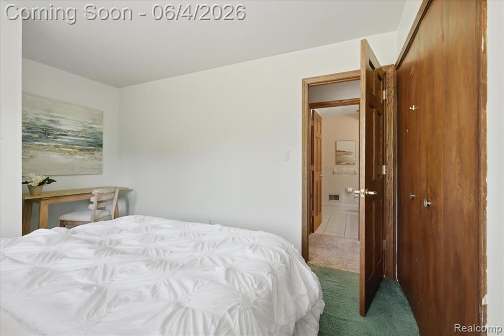 725 Deerpath Court, Ortonville, MI 48462 — Photo 57
