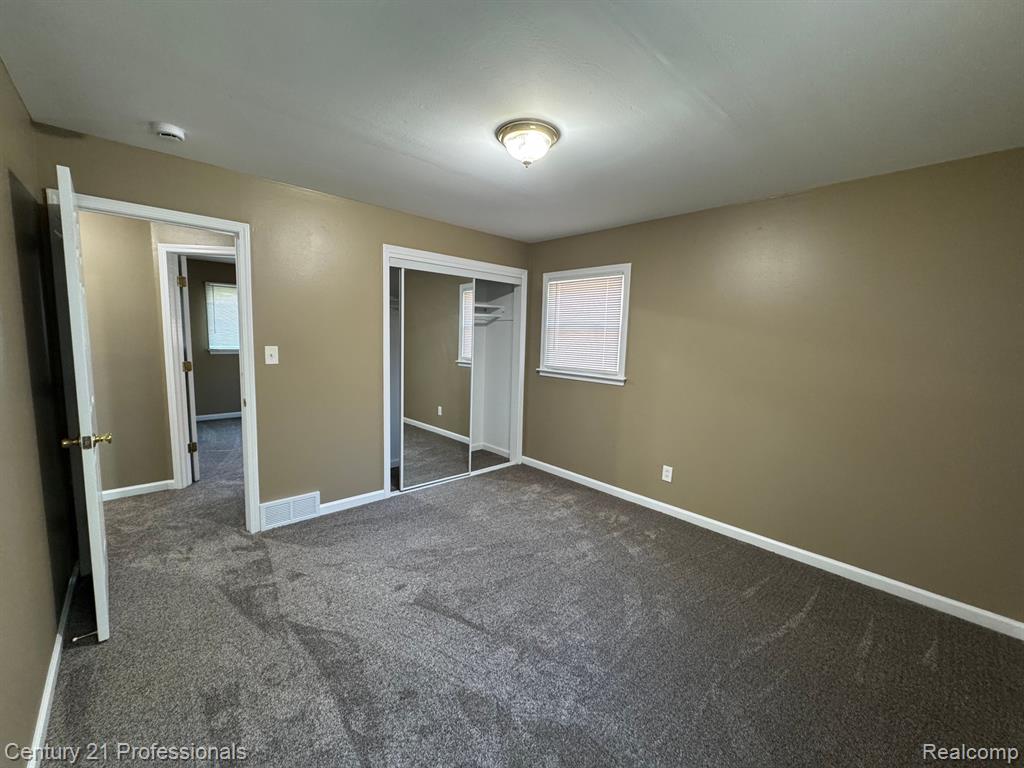 6908 BURNLY Street, Garden City, MI — Photo 16