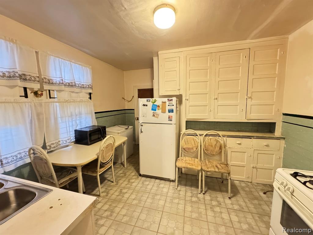 907/909 W Euclid Street, Detroit, MI 48202 — Photo 13