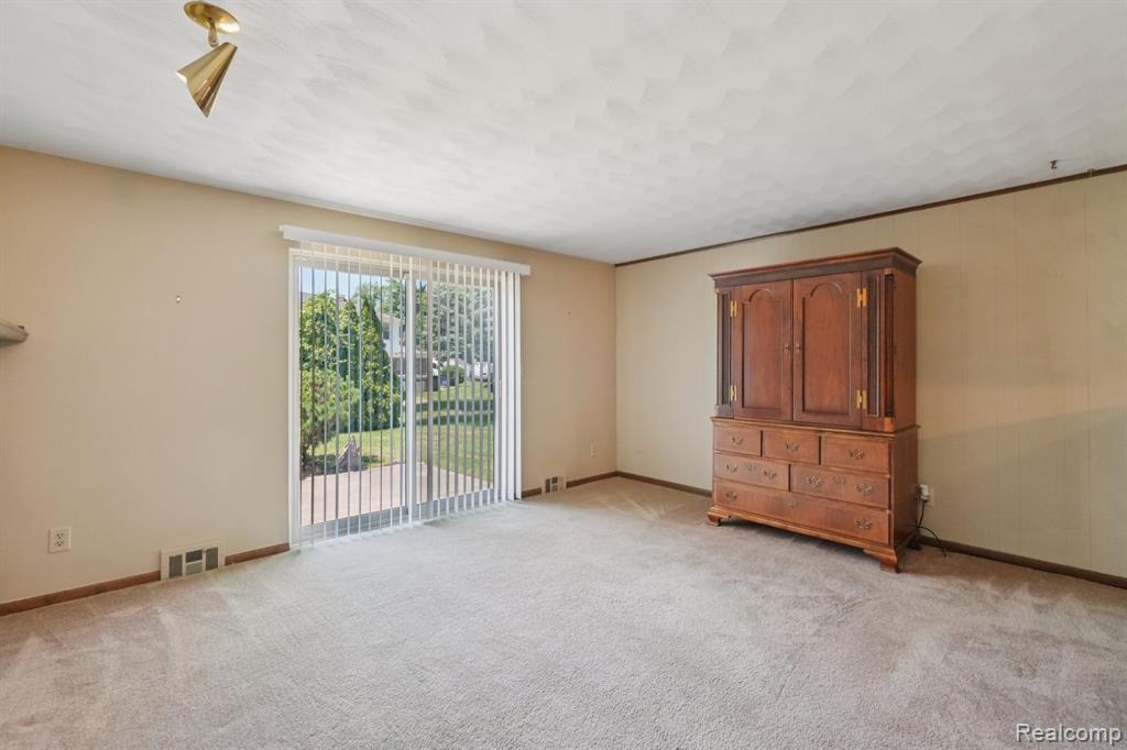 54829 Starlite Drive, Shelby Twp, MI 48316 — Photo 8