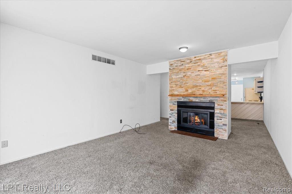 5680 DEVILLE, East Lansing, MI 48823 — Photo 13