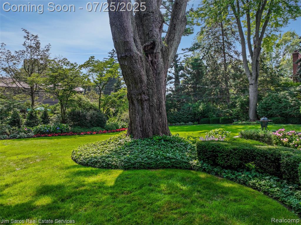 51 Lochmoor Boulevard, Grosse Pointe Shores, MI 48236 — Photo 46