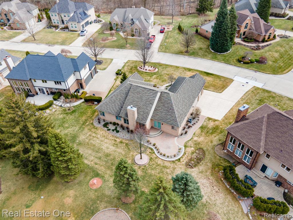 54035 Scarboro Way, Shelby Twp, MI 48316 — Photo 44