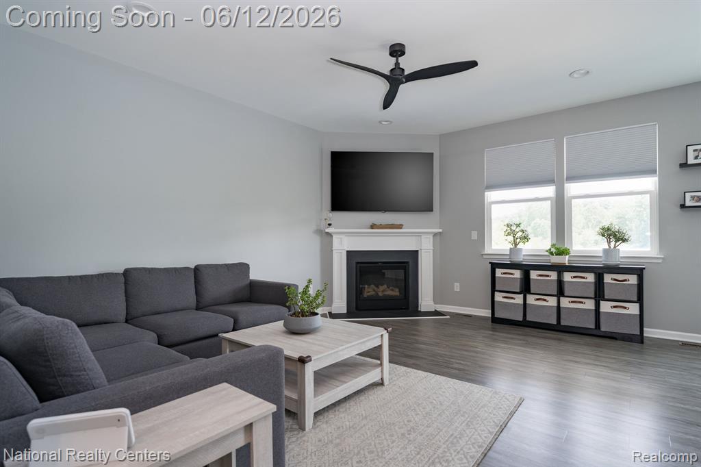 2886 Bogues View Drive, Howell, MI 48843 — Photo 8