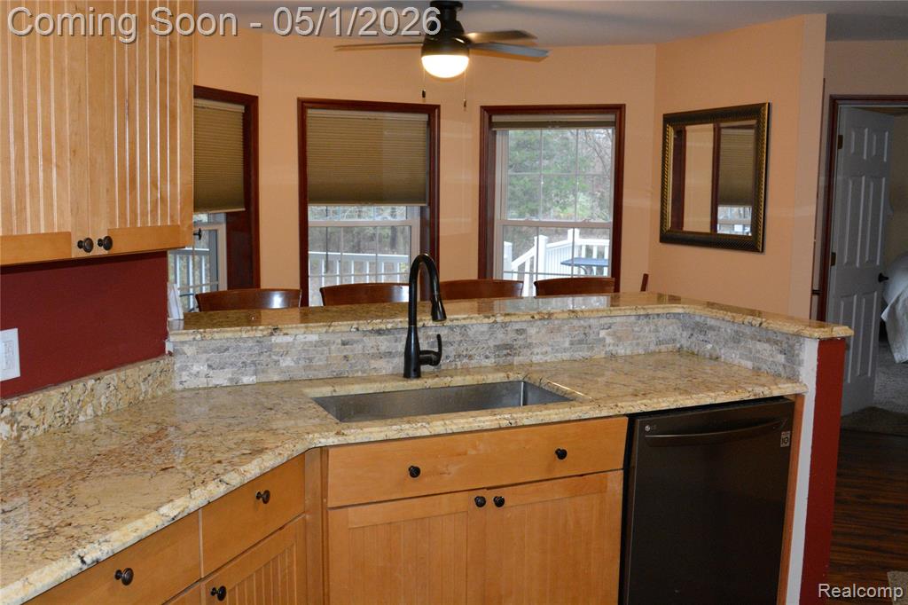 24290 Karr Road, Belleville, MI 48111 — Photo 9