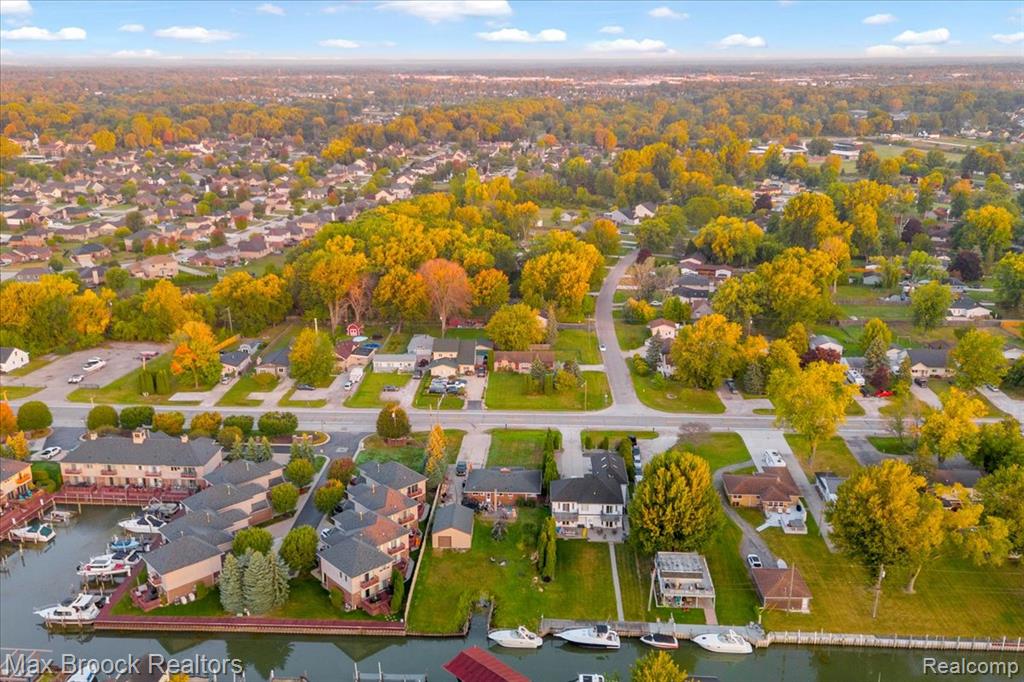 47685 Jefferson Avenue, Chesterfield, MI 48047 — Photo 27