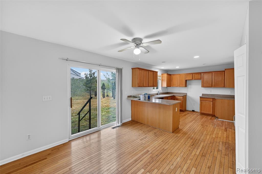 738 Arusha Drive, Pontiac, MI 48341 — Photo 7