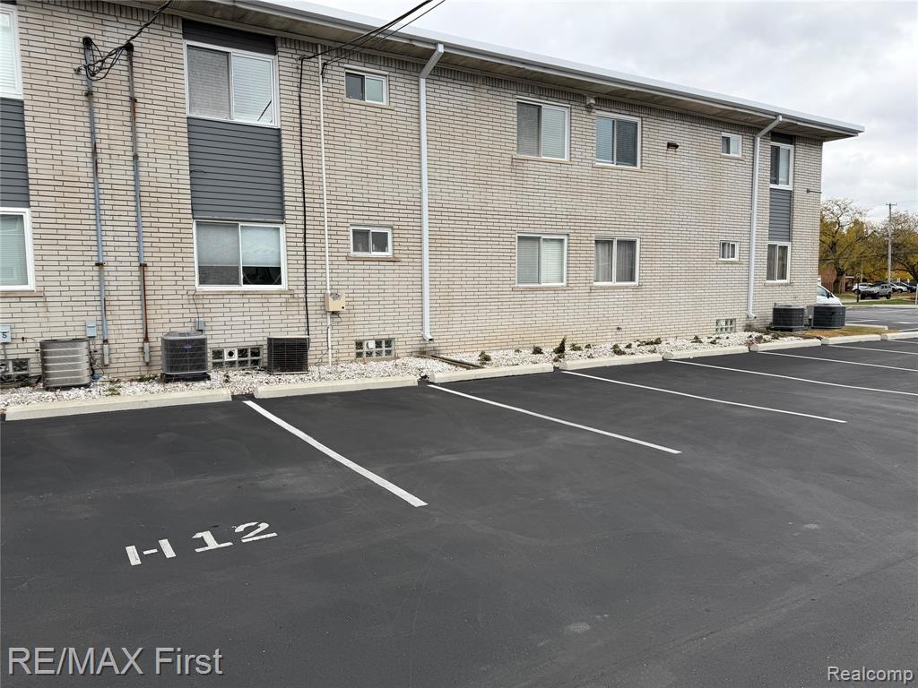 4859 MANSFIELD Avenue, H-06, Royal Oak, MI 48073 — Photo 22