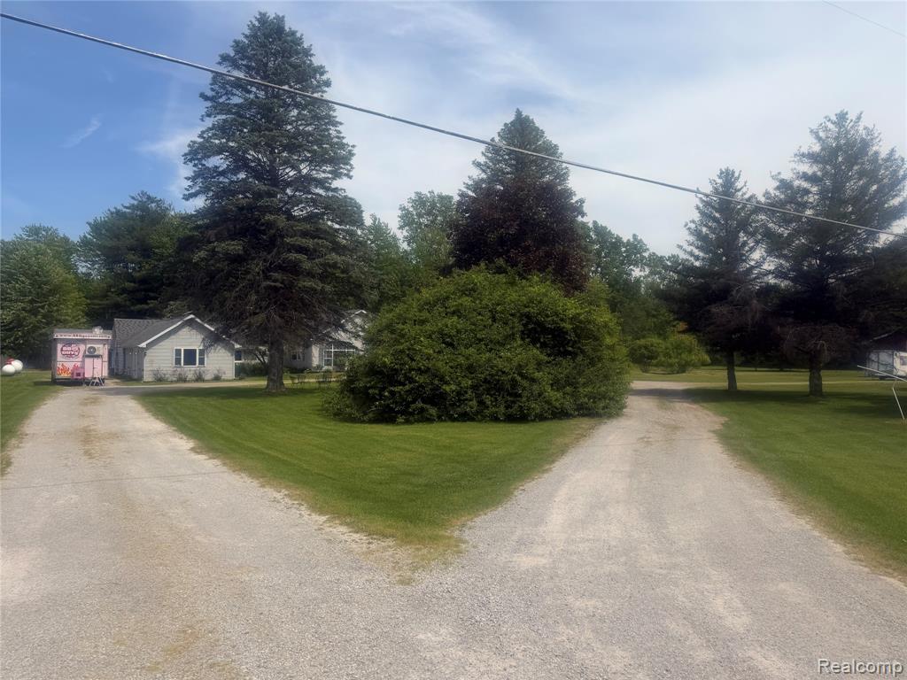 5716 Falkenbury Road, North Branch, MI 48461 — Photo 2