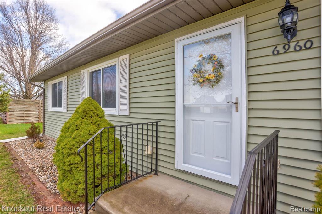 6960 GARFIELD Road, Freeland, MI 48623 — Photo 4
