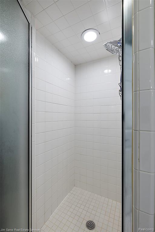 22416 Ardmore Park Drive, Saint Clair Shores, MI 48081 — Photo 25