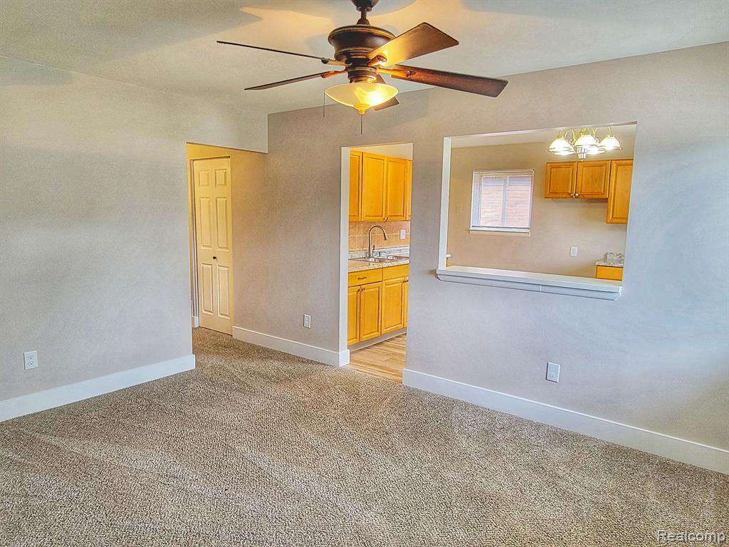 4612 KATHERINE Street, Dearborn Heights, MI 48125 — Photo 14