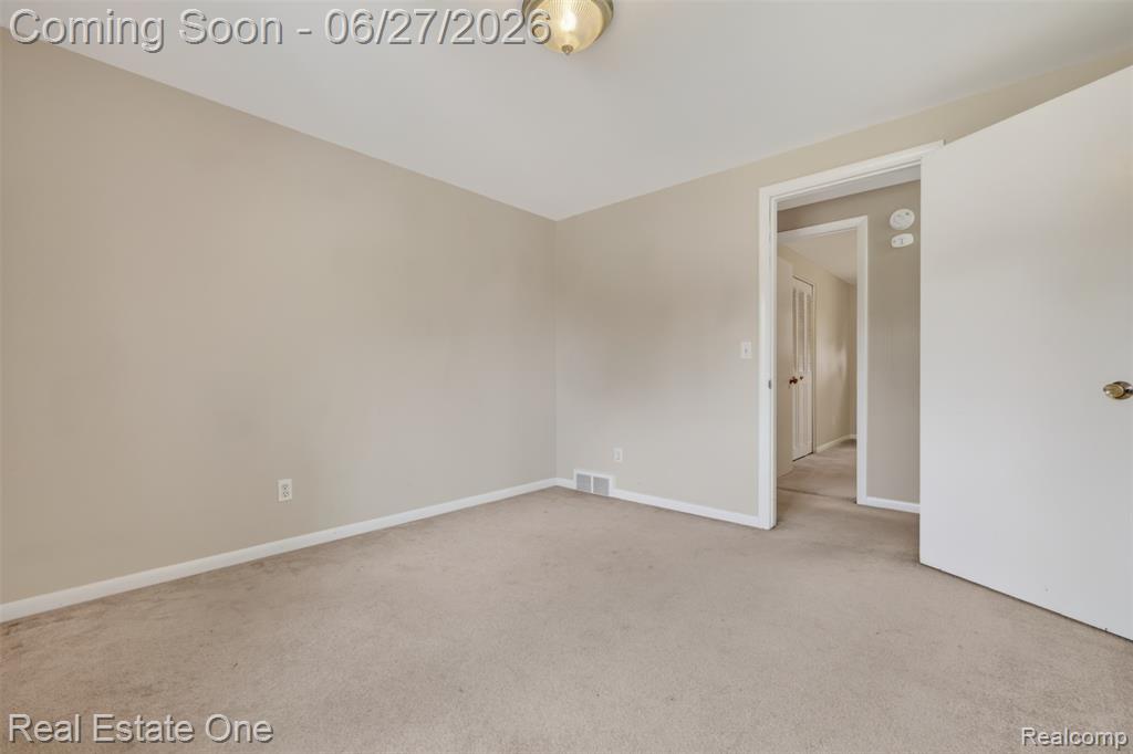 10379 Hegel Road, Goodrich Vlg, MI — Photo 25