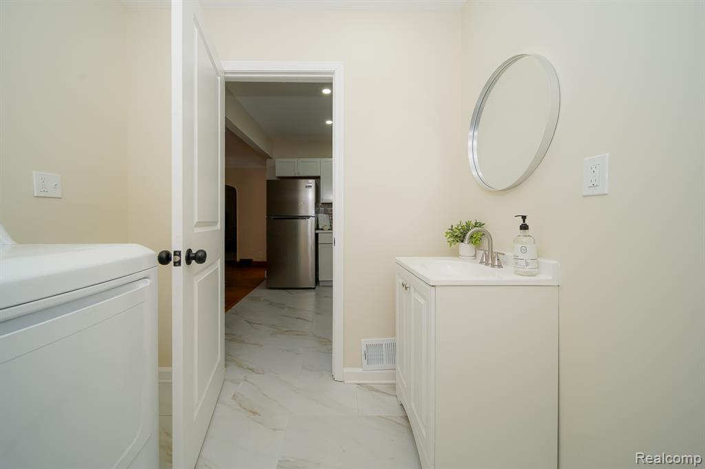 5911 Audubon Road, Detroit, MI 48224 — Photo 25