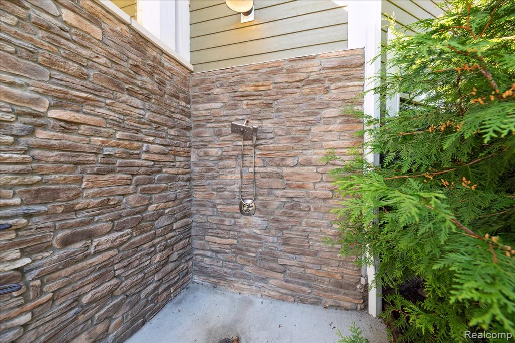 2160 E Jones Road, Howell, MI 48855 — Photo 30