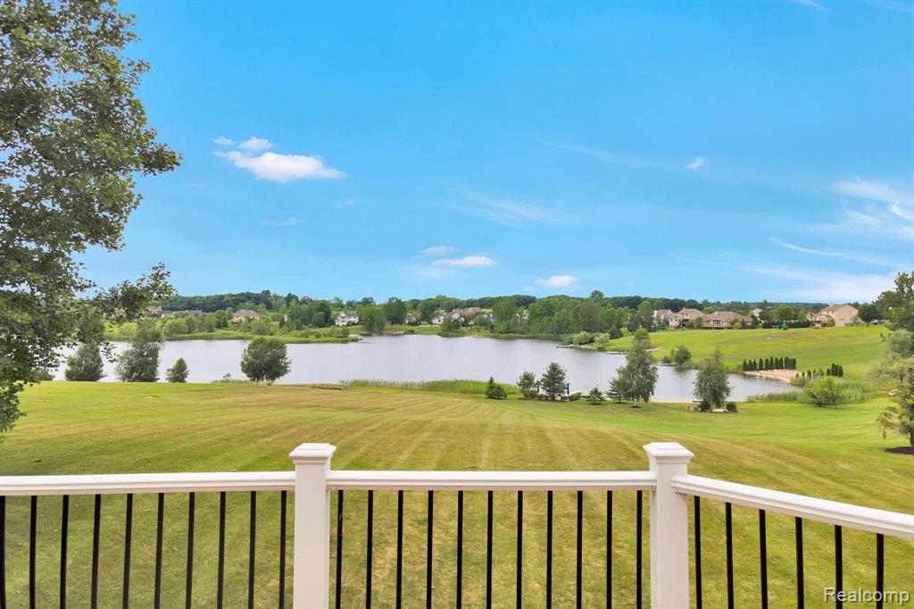 9857 Dartmouth Road, Clarkston, MI 48348 — Photo 56
