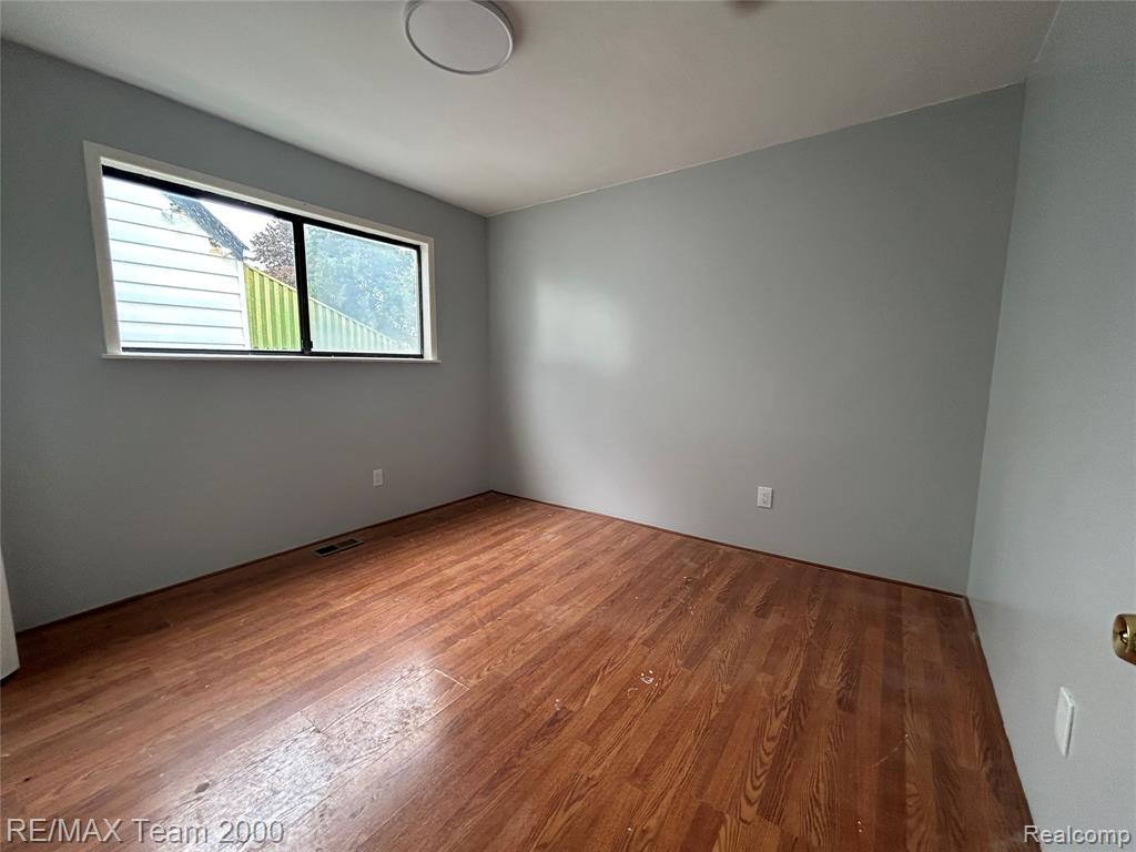 6390 Archdale Street, Detroit, MI 48228 — Photo 18