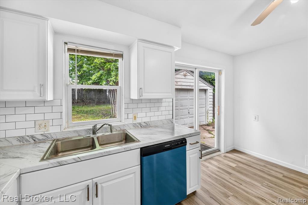 602 S Meade Street, Flint, MI 48503 — Photo 16