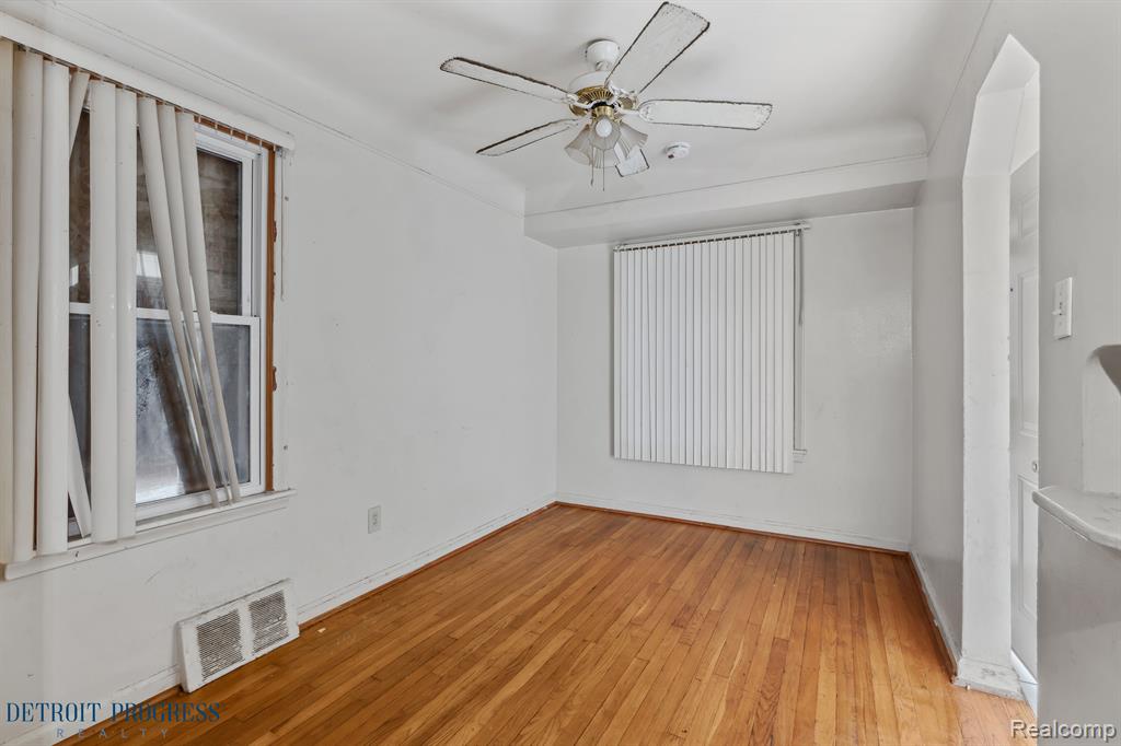 9327 FIELDING Street, Detroit, MI 48228 — Photo 5