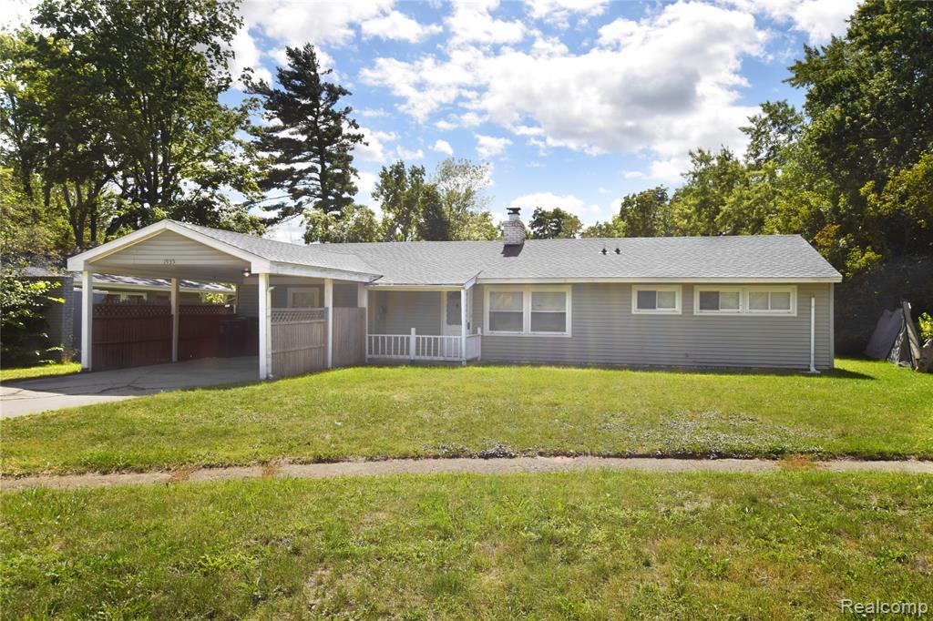 1935 Carmanbrook Parkway, Flint, MI 48507